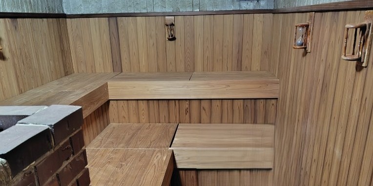 利世館様（横浜市）サウナ用木材「サーモひのき」