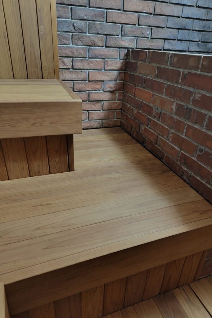 サウナ ベンチ 施工事例 女性サウナ